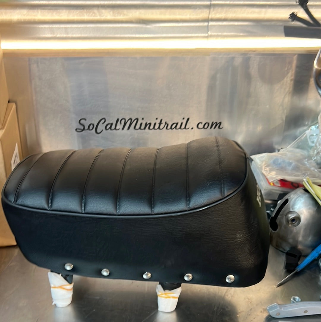 Z50 seat with buttons