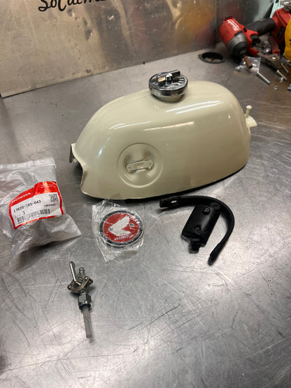 Z50 M Tank and accessories