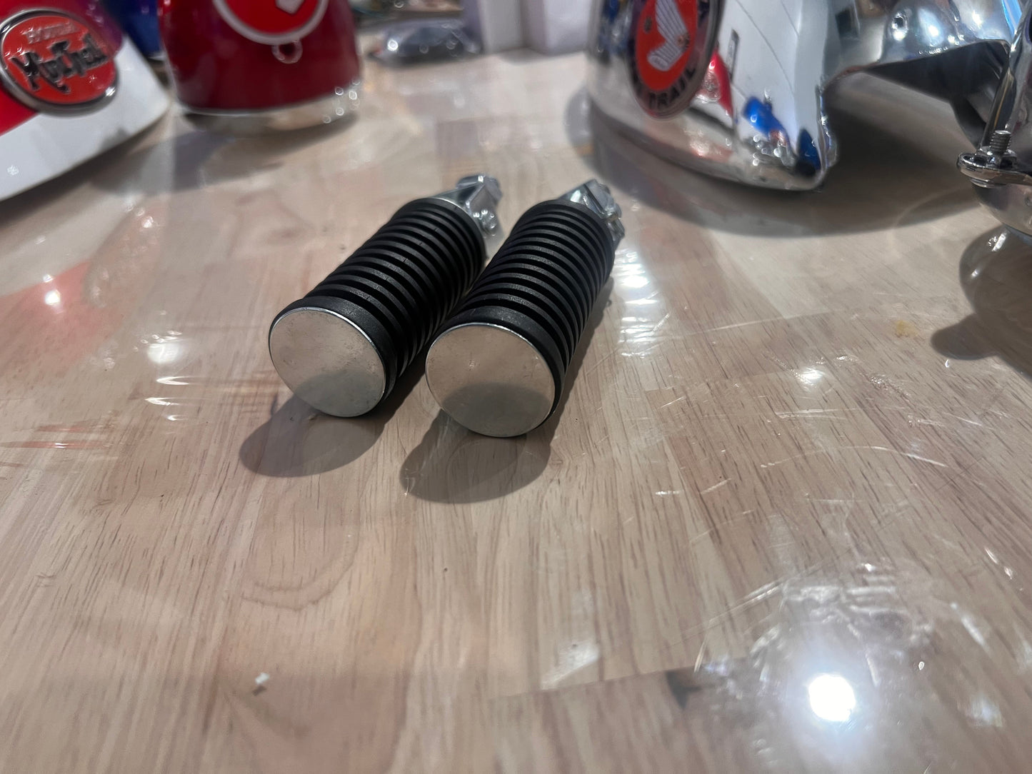 CT70 Performance rear foot pegs