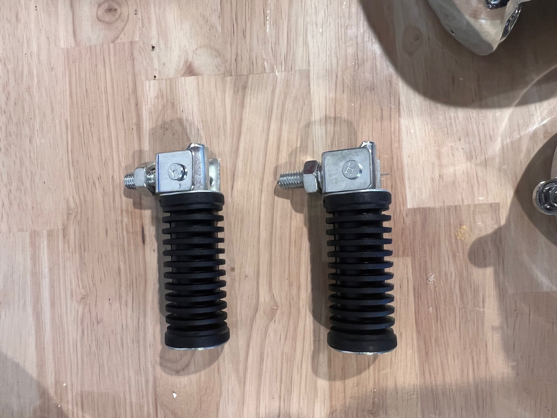 CT70 K0 Rear Foot Pegs